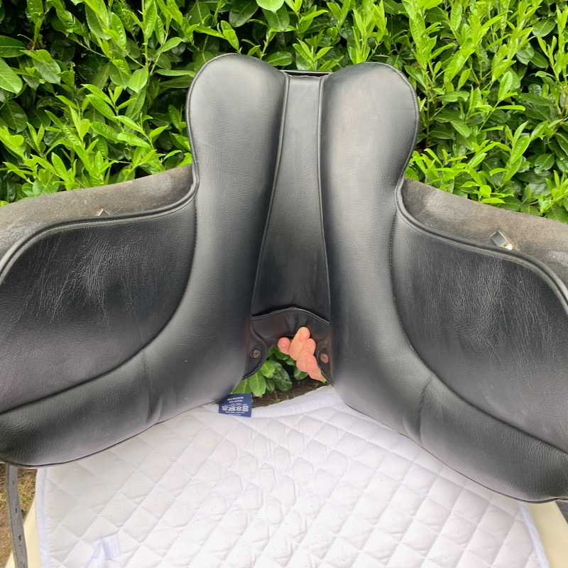 Thorowgood T6 18” High Wither Dressage (S2636)