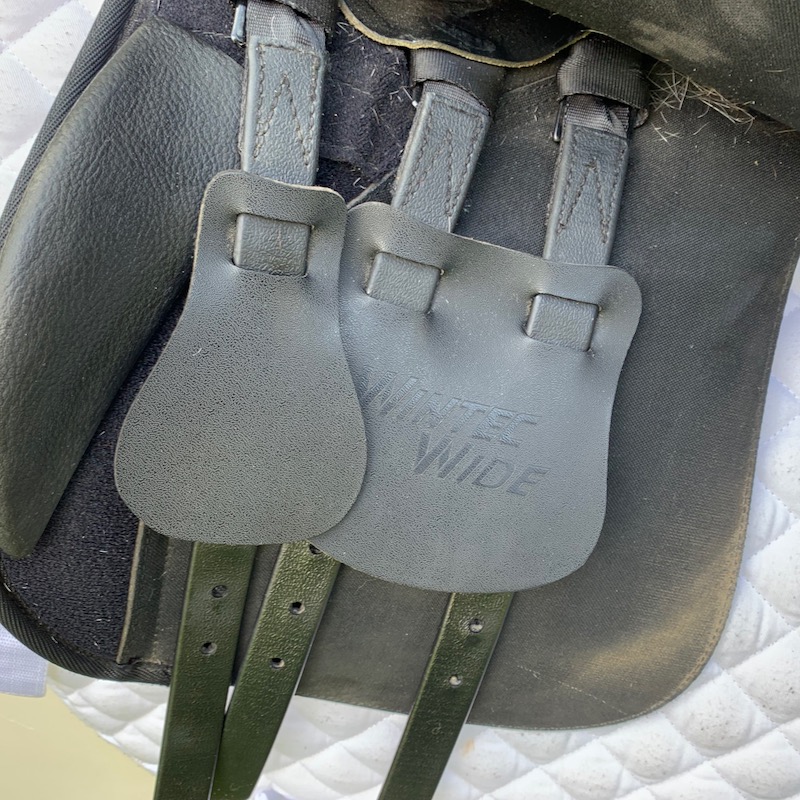 Wintec 16.5” 500 Wide Dressage (S2719)