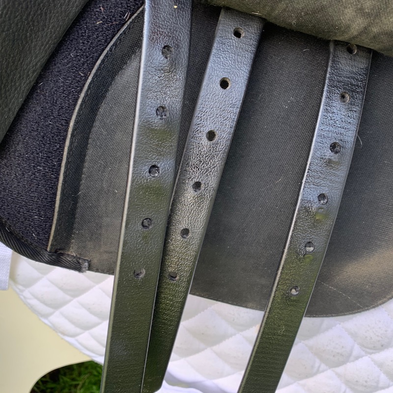 Wintec 16.5” 500 Wide Dressage (S2719)