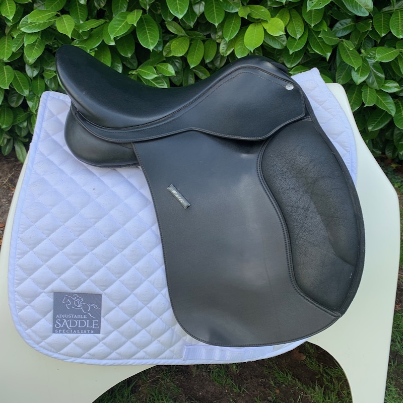 Wintec 16.5” 500 Wide Dressage (S2719)